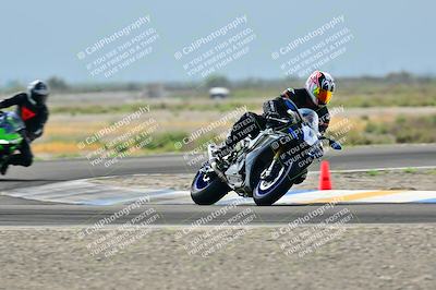 media/Apr-18-2025-TrackDaz (Fri) [[45f5874c44]]/B Group/Session 2 (Turn 7)/